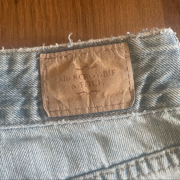 Abercrombie and Fitch jean shorts - Picture 2 of 8